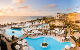 Hotel Dreams Natura Cancun